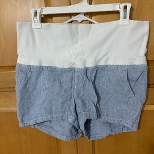 Maternity shorts